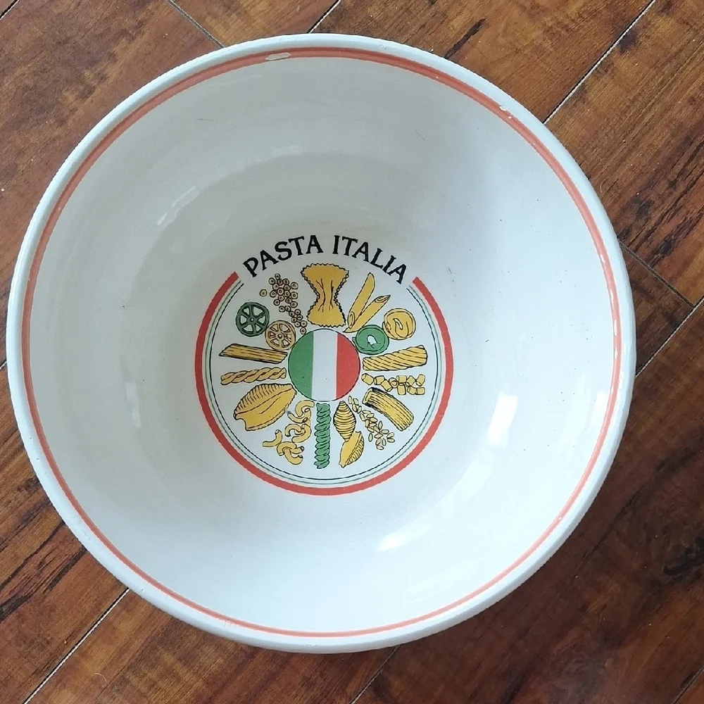 HiMark Pasta Italia serving bowl, made in Italy.